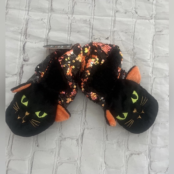 Hyde & EEK! Accessories - Hyde & Eek! Halloween Boutique Slipper Socks with Grippers Women Size SM/MED NWT